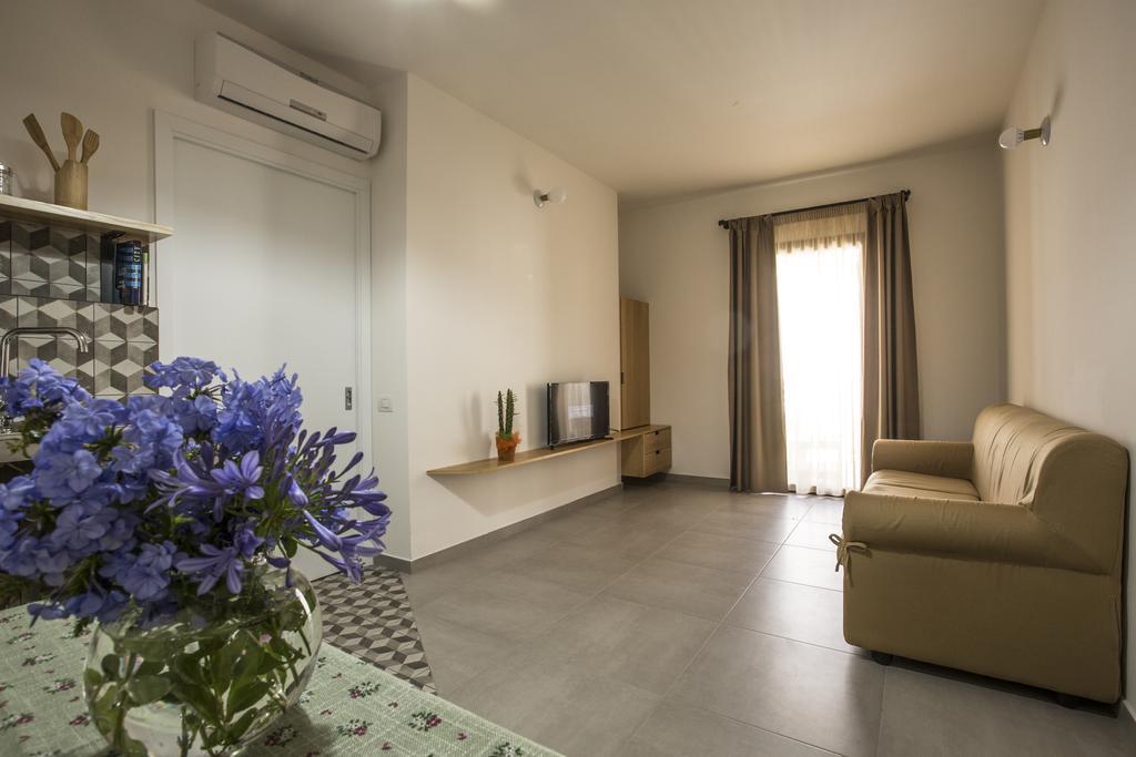 Quinto Tronco Hotel Elini Exterior photo